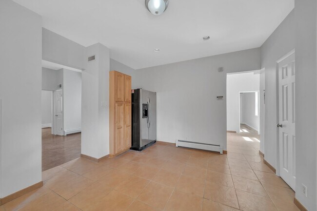 322 Webster Ave in Jersey City, NJ - Building Photo - Building Photo