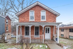 615 N Main St in Ann Arbor, MI - Building Photo