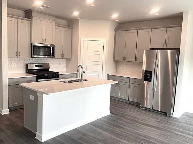 1088 Appalachian Dr in Moore, SC - Building Photo - Building Photo