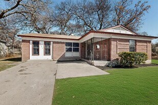 4120 Wind River Dr in Dallas, TX - Building Photo