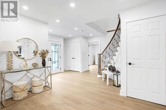 1105 Ewing Crescent in Mississauga, ON - Building Photo - Building Photo