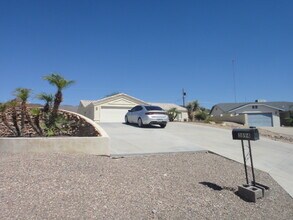 3894 Bluegrass Ct in Lake Havasu City, AZ - Building Photo - Building Photo