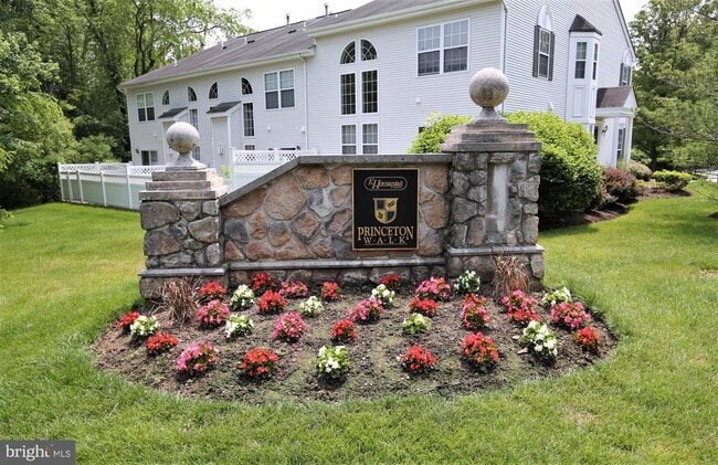 102 Wellington Park Dr in Princeton, NJ - Building Photo - Building Photo