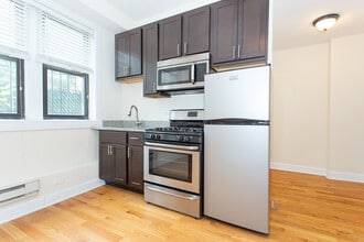 4735 N Hermitage Ave, Unit A01C in Chicago, IL - Building Photo - Building Photo