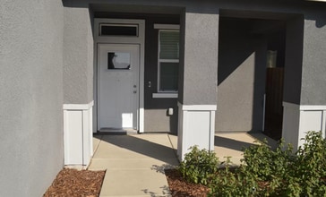 2449 Explorador Dr in Merced, CA - Building Photo - Building Photo