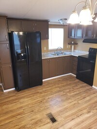 7310 Pineview Dr photo'