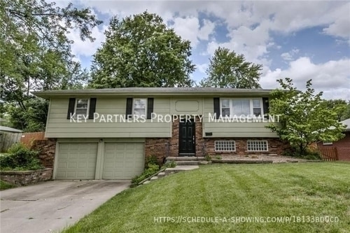 6804 N Flora Ave in Kansas City, MO - Building Photo - Building Photo