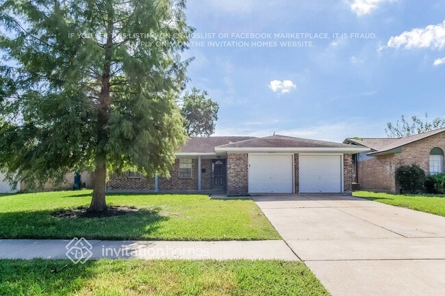 10034 Antrim Ln in La Porte, TX - Building Photo - Building Photo