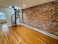 80 Revere St, Unit 10 in Boston, MA - Building Photo - Building Photo