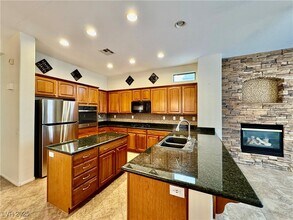 11233 Newbury Hills Ave in Las Vegas, NV - Building Photo - Building Photo