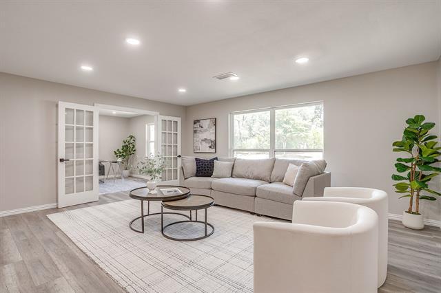 2536 Daisy Ln in Fort Worth, TX - Building Photo - Building Photo