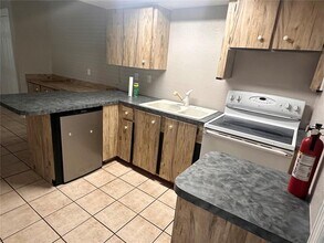 12232 Little Rd in Hudson, FL - Building Photo - Building Photo