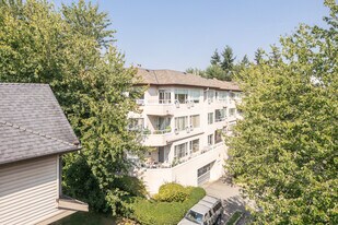 7480 Gilbert Rd in Richmond, BC - Building Photo