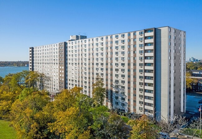 property at 7800 E Jefferson Ave
