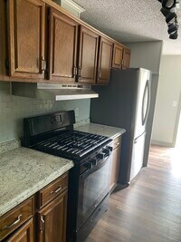 16422 Waverly Dr photo'