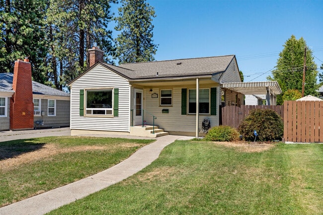 property at 2808 W Upton Ave