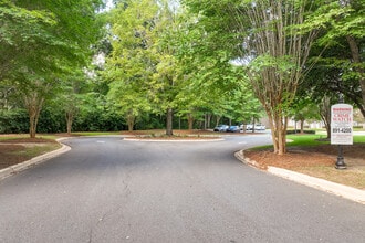 Camillia Gardens in Tallahassee, FL - Building Photo - Building Photo
