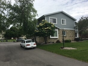 2014 McKenna Blvd in Madison, WI - Building Photo - Building Photo
