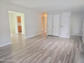 8802 Malvern Hill Rd in Plantation, KY - Building Photo - Building Photo