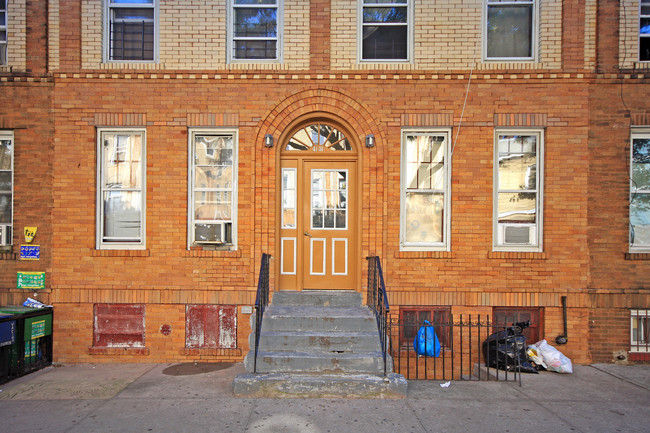 41-31 52nd St in Flushing, NY - Building Photo - Building Photo