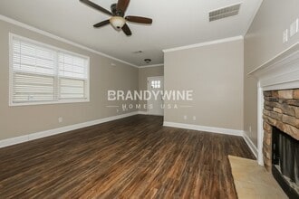 18 E Newnan Rd in Newnan, GA - Building Photo - Building Photo