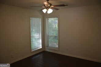 5887 Mistyview Dr in Rex, GA - Building Photo - Building Photo