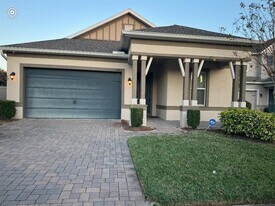 2463 Felce Ct in Davenport, FL - Building Photo