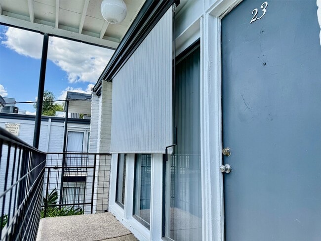 1000 Heights Blvd in Houston, TX - Building Photo - Building Photo