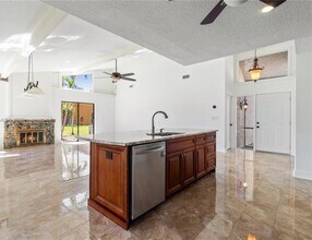 21344 Escondido Way S in Boca Raton, FL - Building Photo - Building Photo