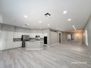 912 Cambridge Cross Pl in Las Vegas, NV - Building Photo - Building Photo