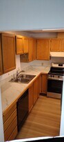 423 Healy Ave S, Unit 2 in North Bend, WA - Building Photo