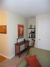 Walnut Springs in Bloomington, IN - Foto de edificio - Interior Photo