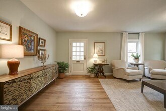 4902 40th Pl in Hyattsville, MD - Building Photo - Building Photo