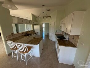 10 Arapaho Dr in Pensacola, FL - Building Photo - Building Photo