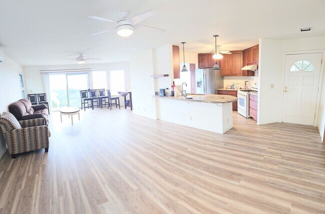 98-1911 Ka?ahumanu St-Unit -98-1911 P Kaahumanu Street in Aiea, HI - Building Photo - Building Photo