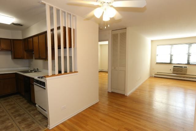 618 W Wrightwood Ave, Unit J05P