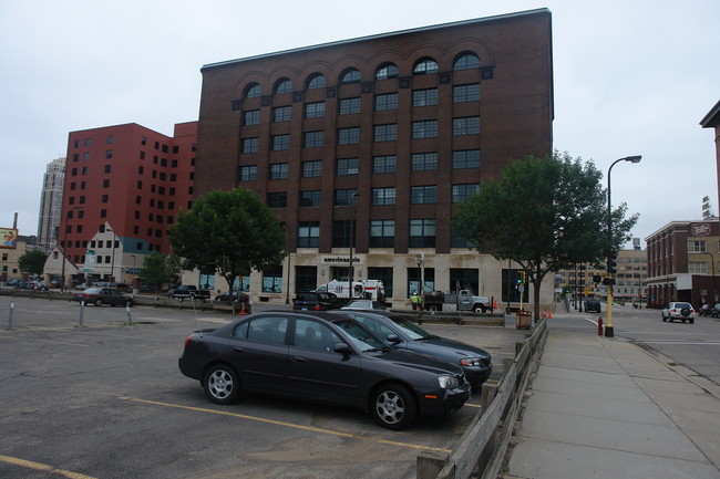 American Trio Lofts in Minneapolis, MN - Building Photo - Building Photo