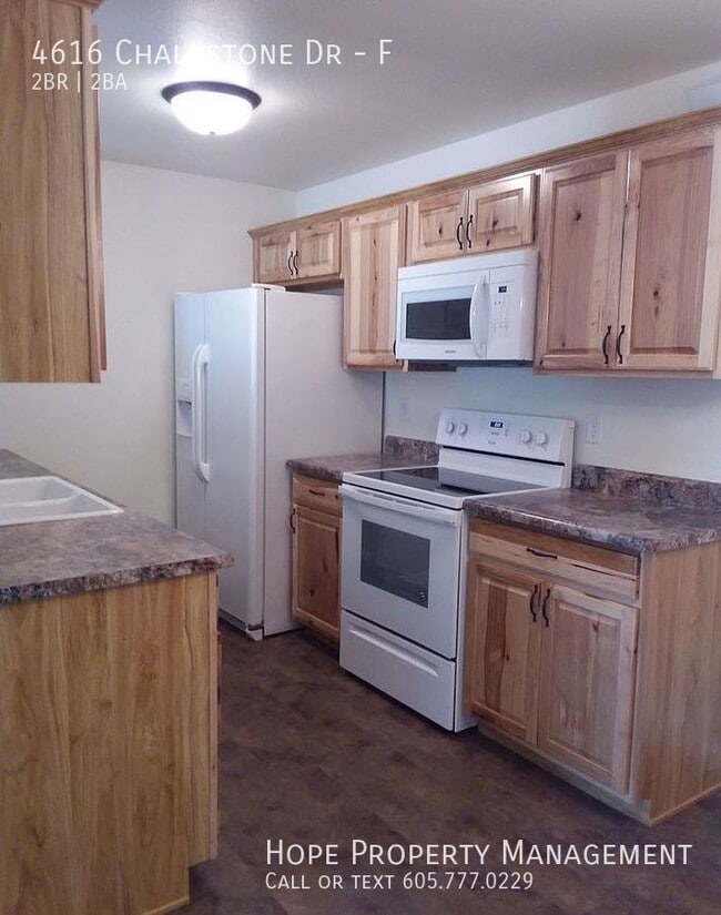 4616 Chalkstone Dr in Rapid City, SD - Building Photo - Building Photo