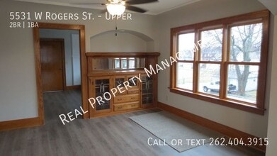 5531 W Rogers St in West Allis, WI - Building Photo - Building Photo