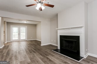 3650 Emerald Point in Decatur, GA - Building Photo - Building Photo