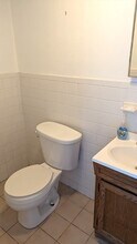 26 Oak St in Wellesley, MA - Building Photo - Building Photo