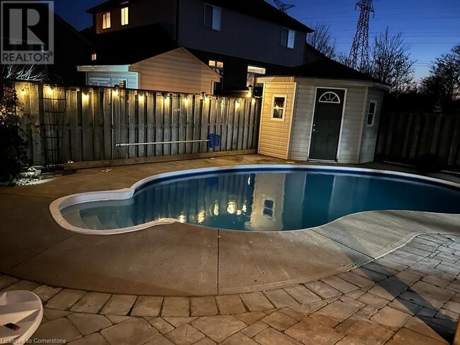 property at 18 Briarwood Dr
