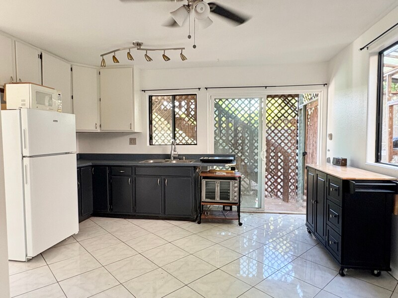 317 Auhana Rd in Kihei, HI - Building Photo