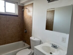2308 94th Ave in Oakland, CA - Building Photo - Building Photo