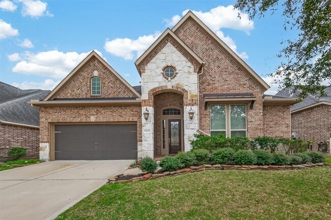 property at 5423 Mason Mountain Ln
