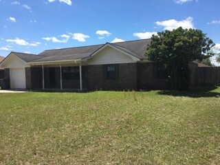 915 Churchfield Dr in Hinesville, GA - Building Photo
