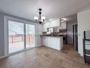 3125 SW Mulvane St in Topeka, KS - Building Photo - Building Photo