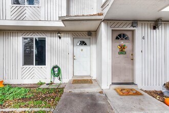 1289 N 400 E in Logan, UT - Building Photo - Building Photo