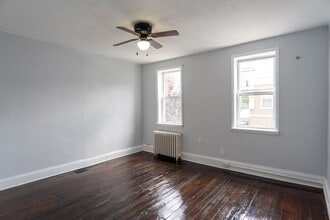633 Dudley St in Philadelphia, PA - Building Photo - Building Photo