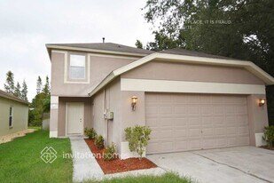 2407 Sagemont Dr in Brandon, FL - Building Photo